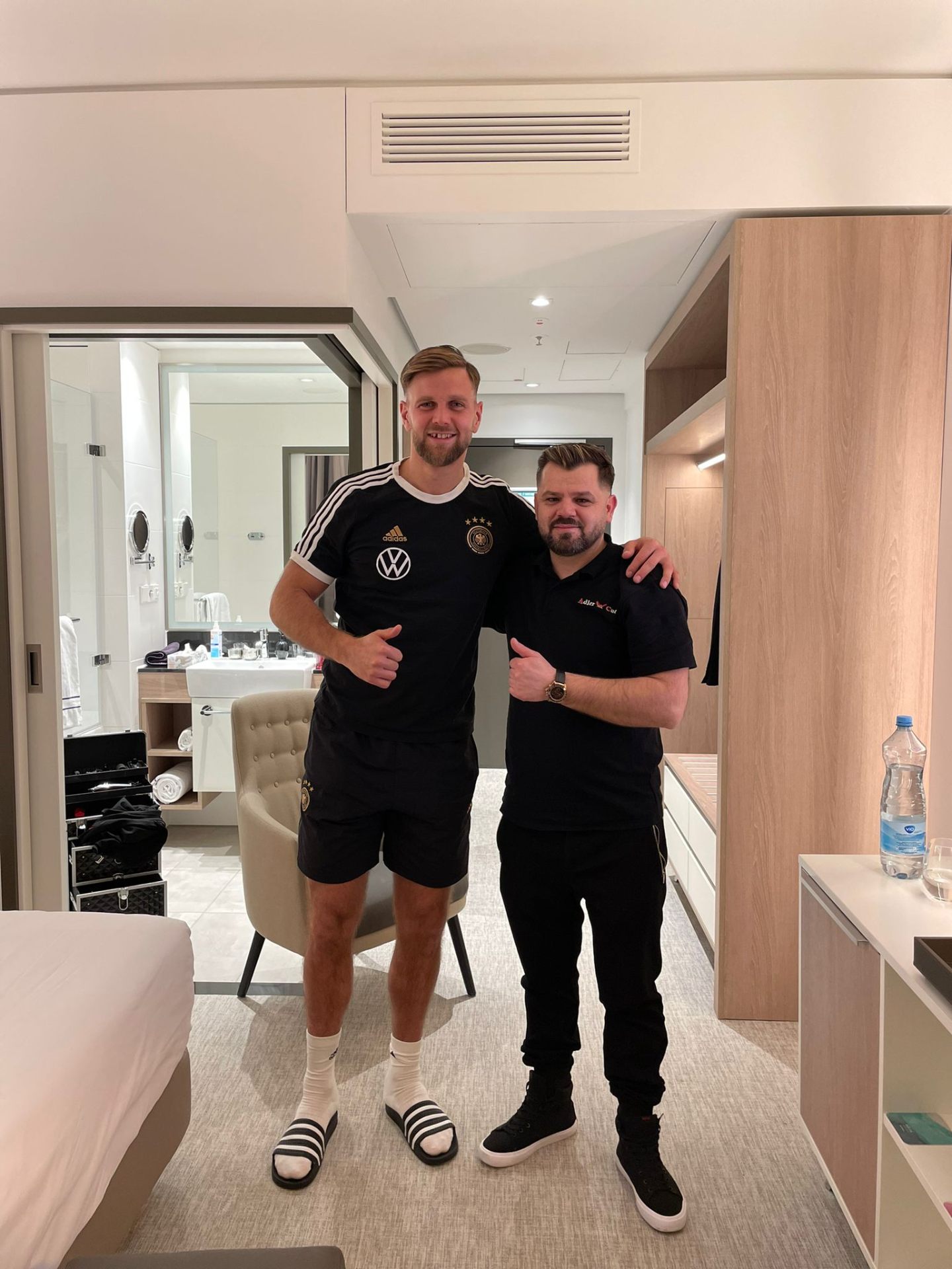 Niclas Füllkrug im Adler Cut Salon Frankfurt